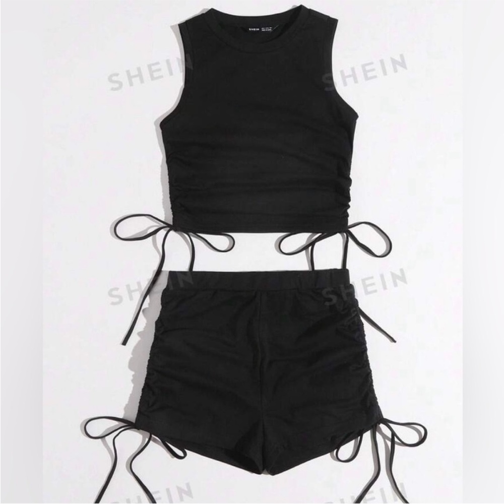 LAST CHANCE❗️ SHEIN Black Ruched Tie Crop Tank and Shorts Set